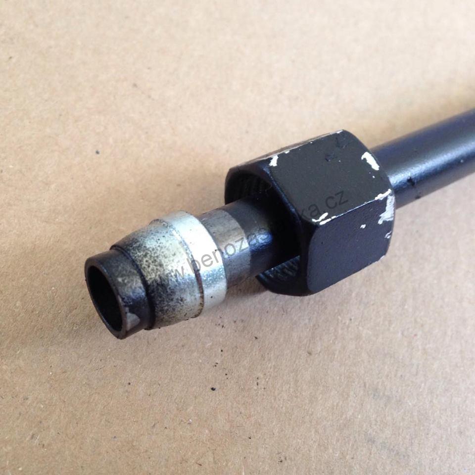 Palivová trubka přívodní oko 12mm - Zetor 25 A/K