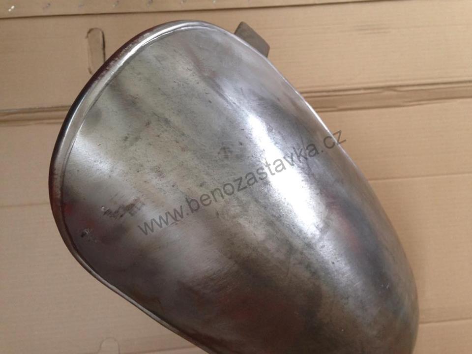 Levý přední plášť blatníku s držákem - Zetor Super 50