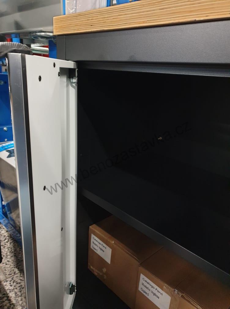 Dílenská stěna FERVI - 2560x498x2000 mm