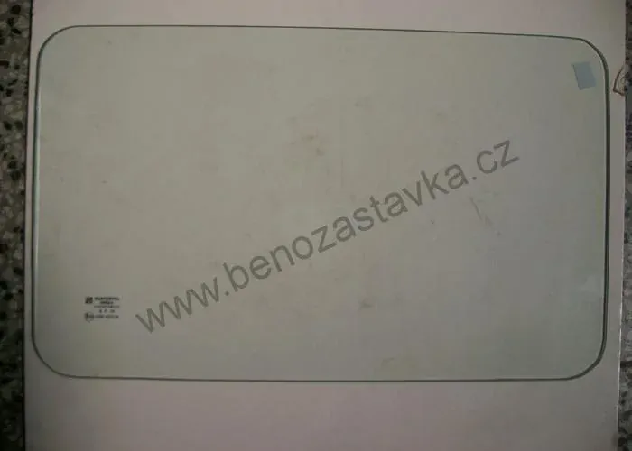 Sklo zadní spodní - Zetor URI