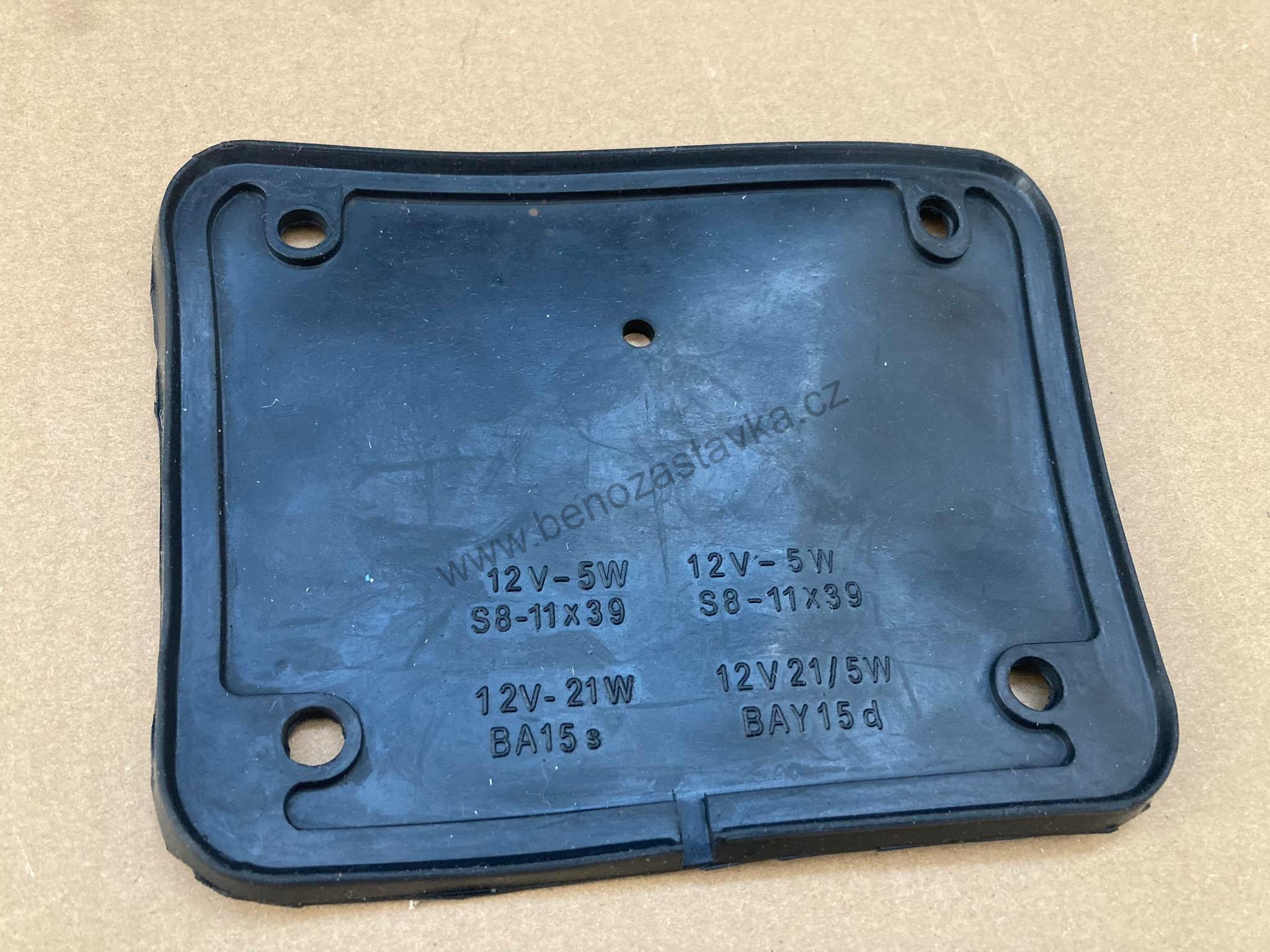 Levé těsnění pod zadní světlo - Zetor URI