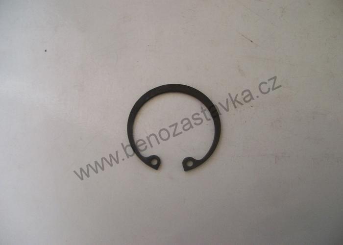 Pojistný kroužek vnitřní 27 - Zetor