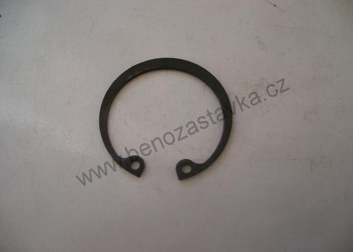 Pojistný kroužek vnitřní 90 - Zetor