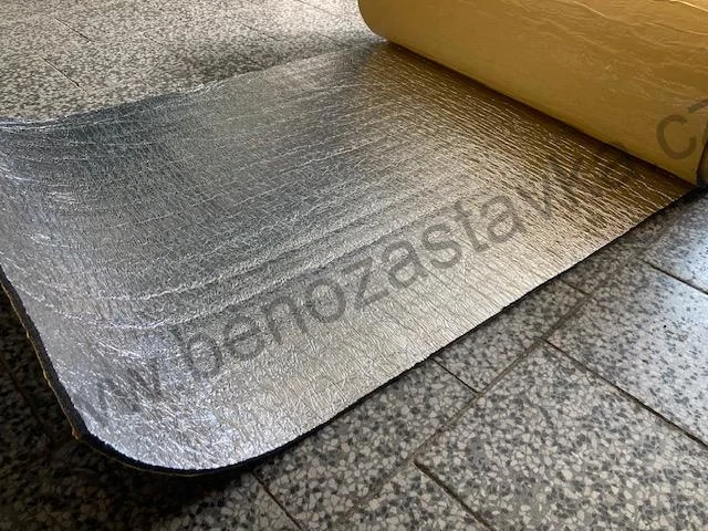 Odhlučnění kabiny samolepicí - metráž