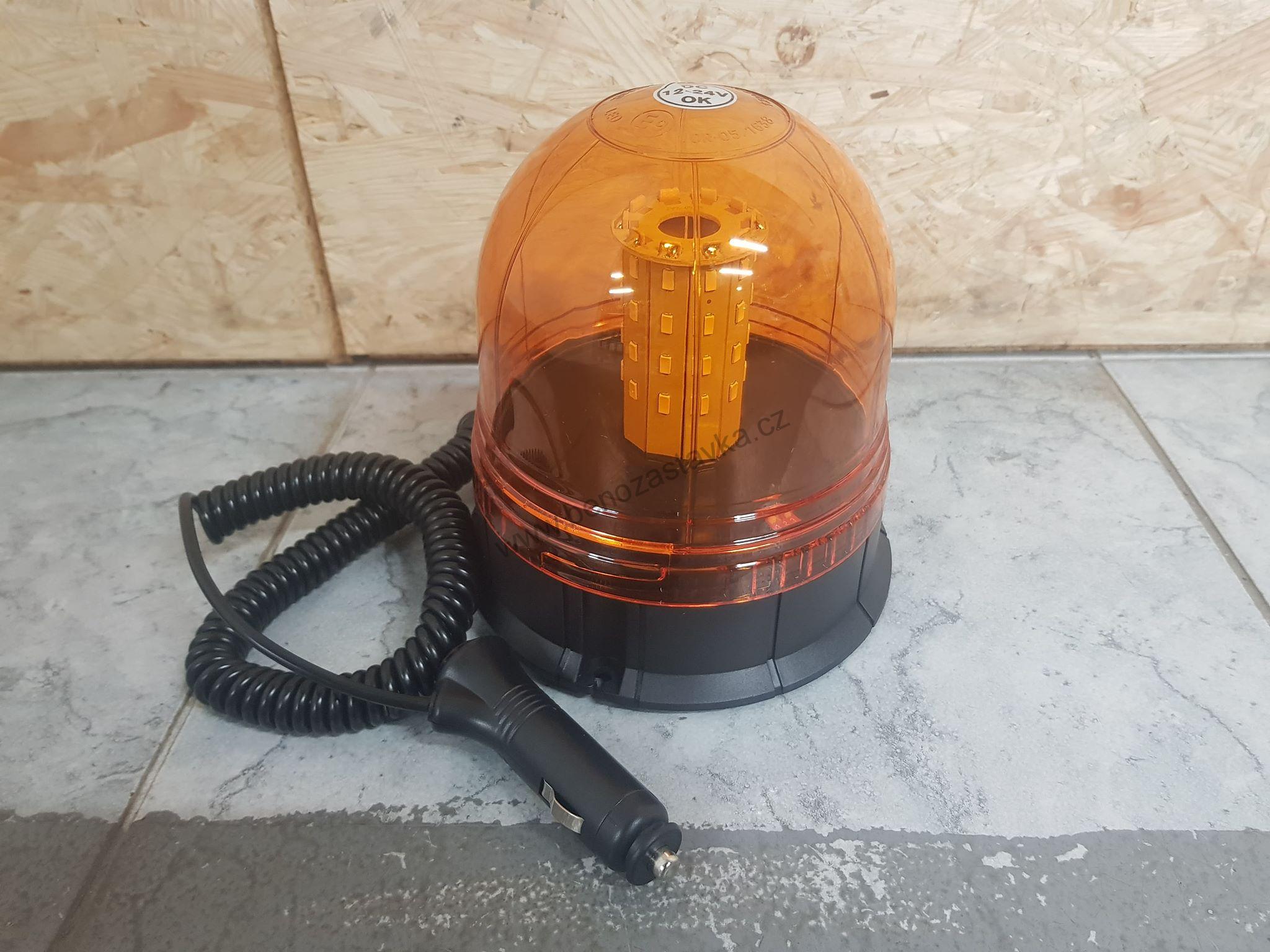 LED pracovní světlo s magnetem