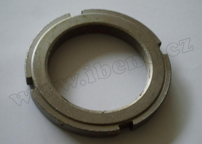 Matice těsnění brzdového bubnu - Zetor Super 50