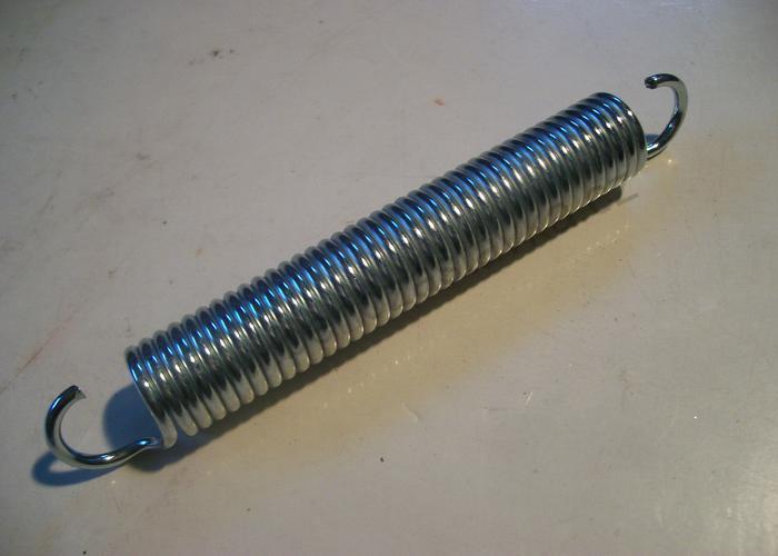 Pružina pedálu (135/18/3) - Zetor URI