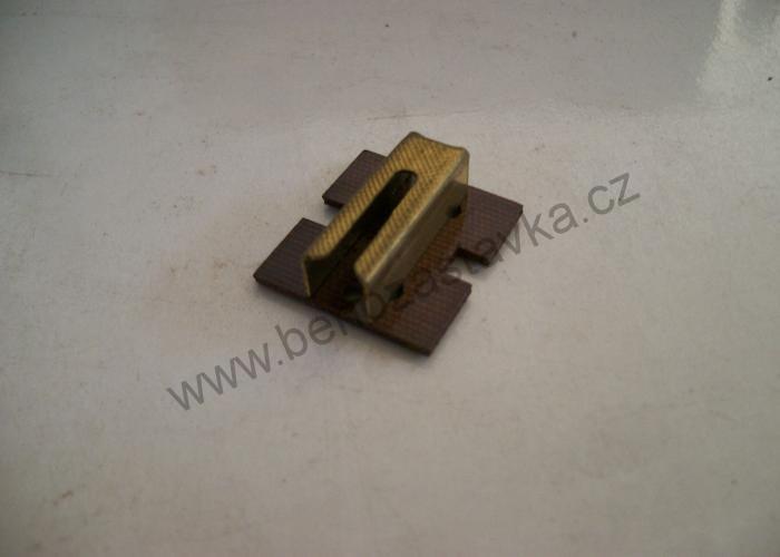 Držák uhlíku - Zetor