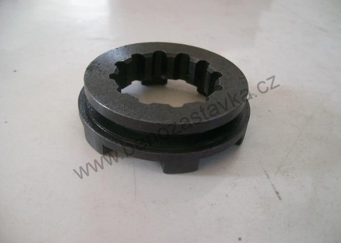 Přesouvací objímka - Zetor