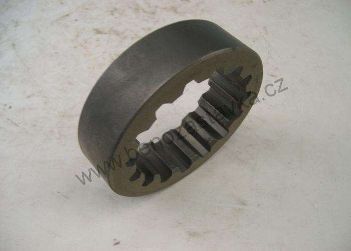 Objímka - Zetor URII