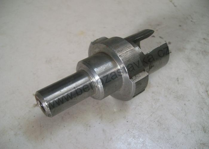 Unášeč II - Zetor URII