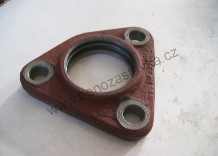 Příruba - Zetor URII