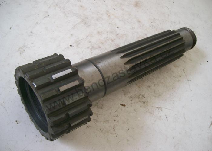 Hnaný hřídel redukce - Zetor URII