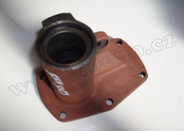 Pouzdro hřídele levé - Zetor URI