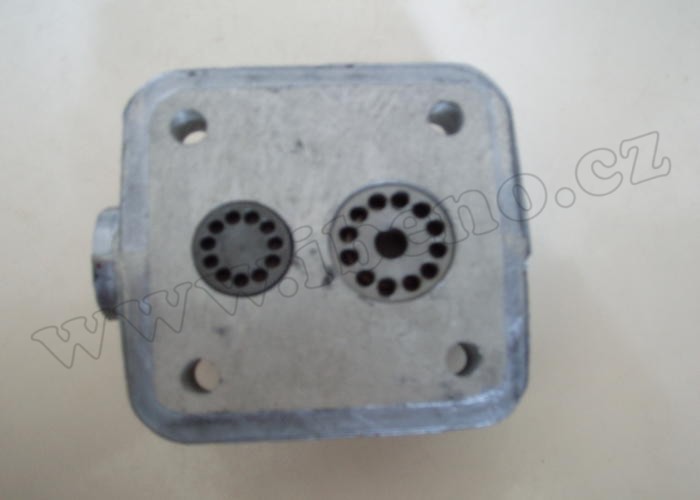 Hlava kompresoru úplná - Zetor 25