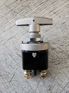 Robustní odpojovač baterie 12/24V 250A