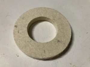 Těsnění náboje předního kola - Filc - Zetor 25 A/K