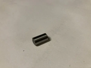 Zajišťovací kolík ojnice, pánve ložiska, řemenice motoru 8x13 mm - Zetor 25 A/K