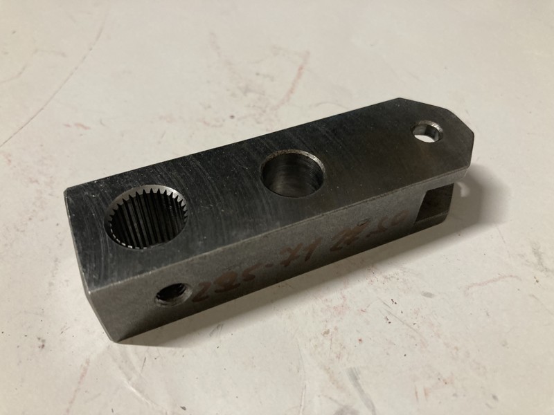 Páka vypínací hřídele hydrauliky - Zetor 25 A/K