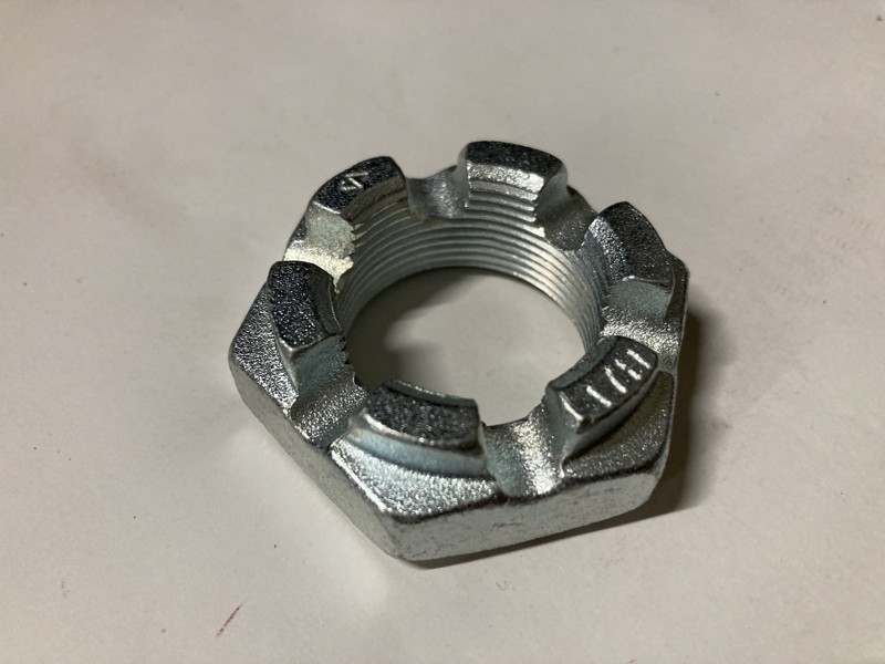 Korunková matice M14x1,5 - Zetor