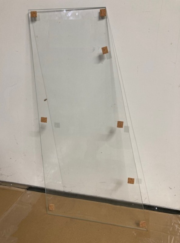 Levé bezpečnostní čelní sklo kabiny šikmé (kalené) - Zetor 25 A/K