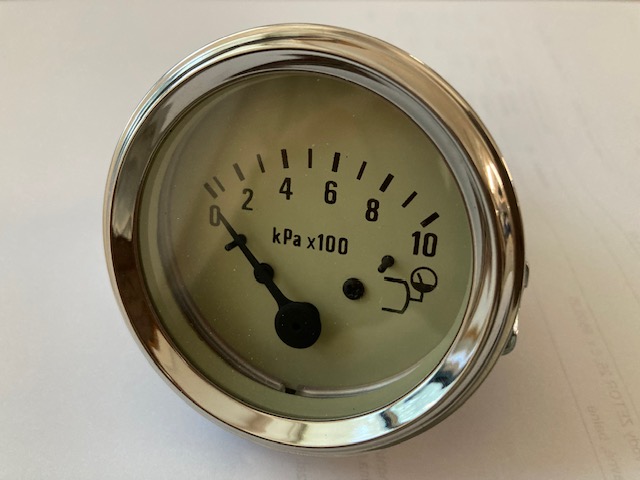 Bílý tlakoměr mechanický - Zetor