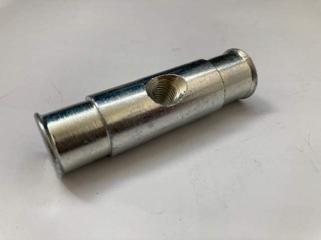 Čep konzoly dynama - horní pás - Zetor 25 A/K