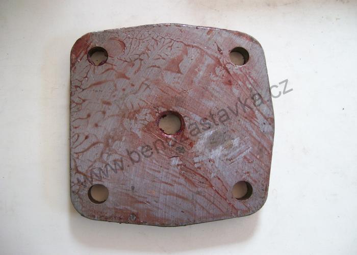 Víčko - Zetor URIII