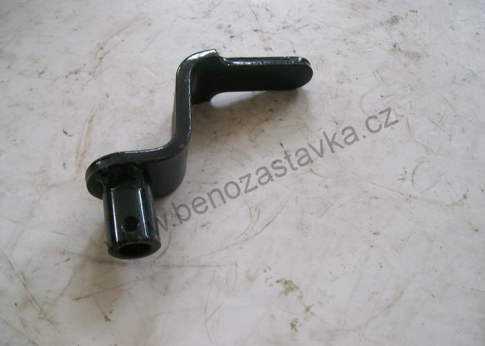 Páka násobiče - Zetor URIII