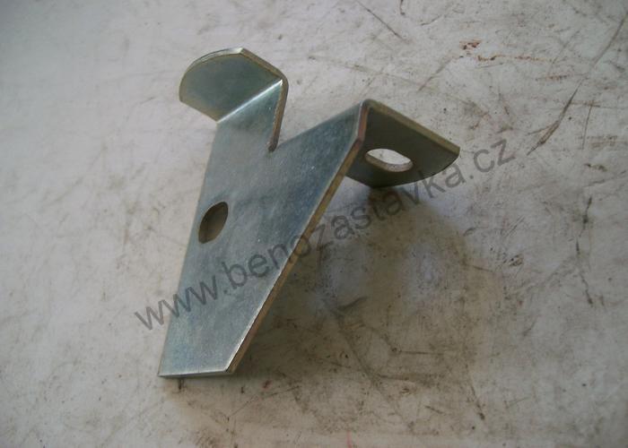 Příchytka - Zetor URIII