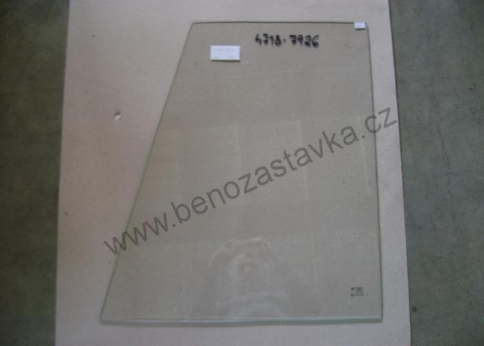 Sklo dveří horní - Zetor URI