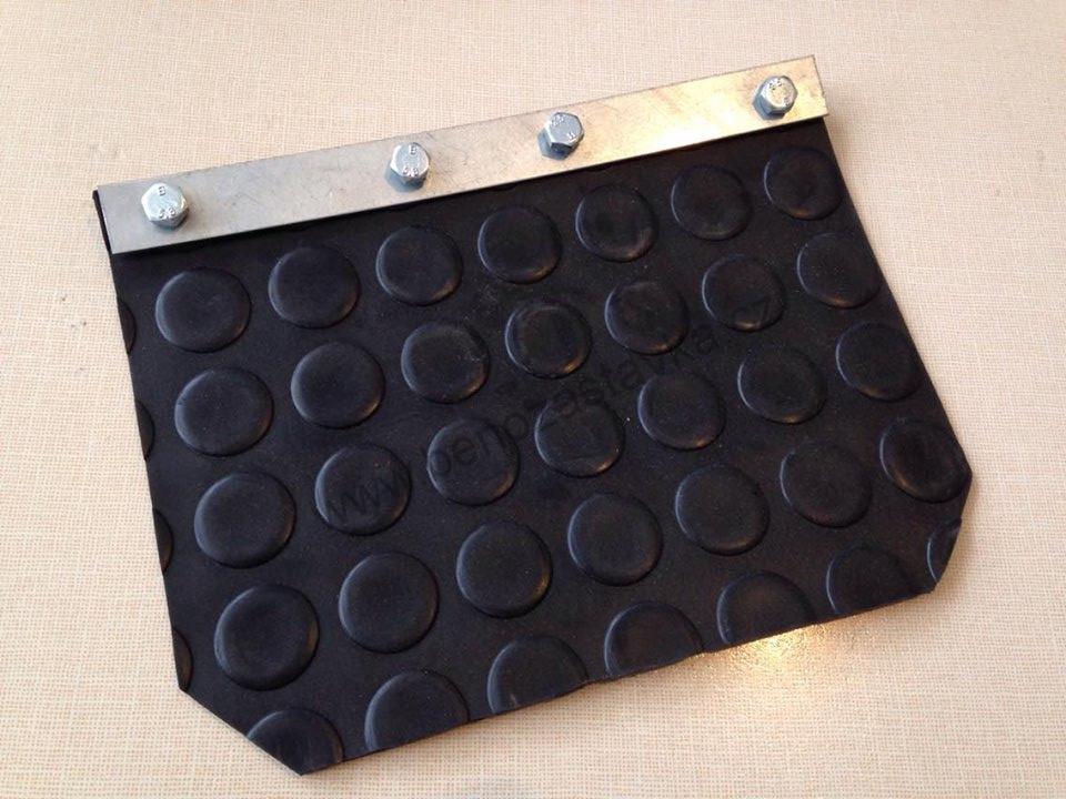 Zástěrka předního blatníku s plechem - Granit - Zetor URI