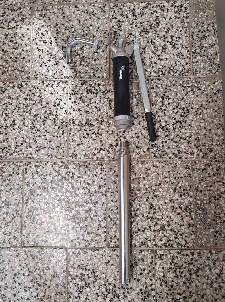 GRANIT Ruční sudové čerpadlo se závitem 1 1/2 "a 2" o kapacitě 60 + 200 l, výkon: 300 ml 