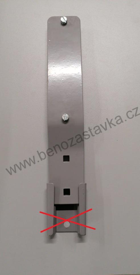 Držák trojuhelníku horní široký