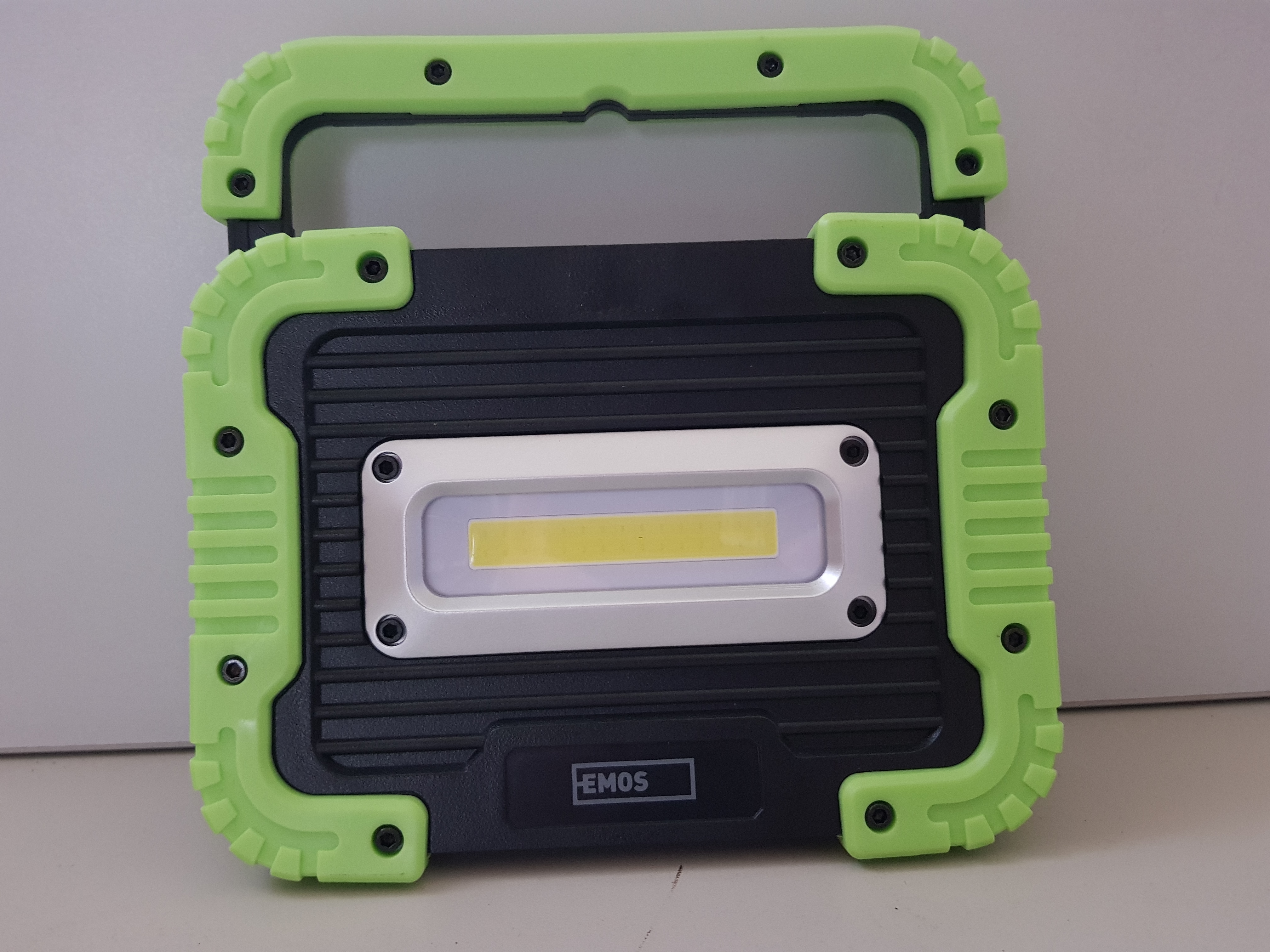 Nabíjecí reflektor LED P4533 + COB LED