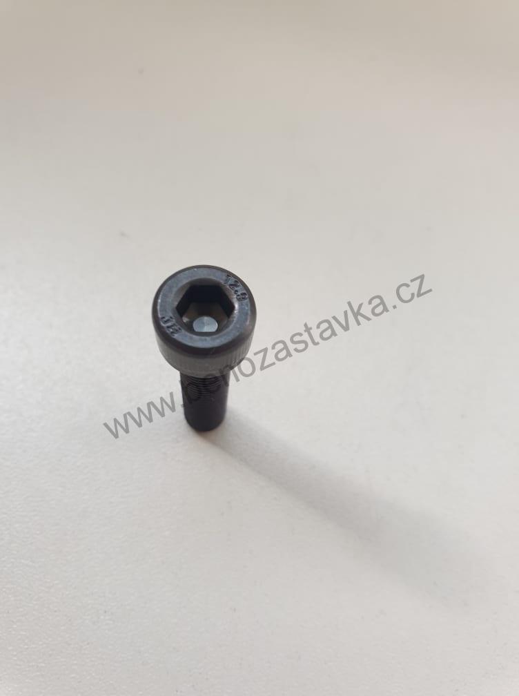 Šroub M8x1x35 imbus jemný závit