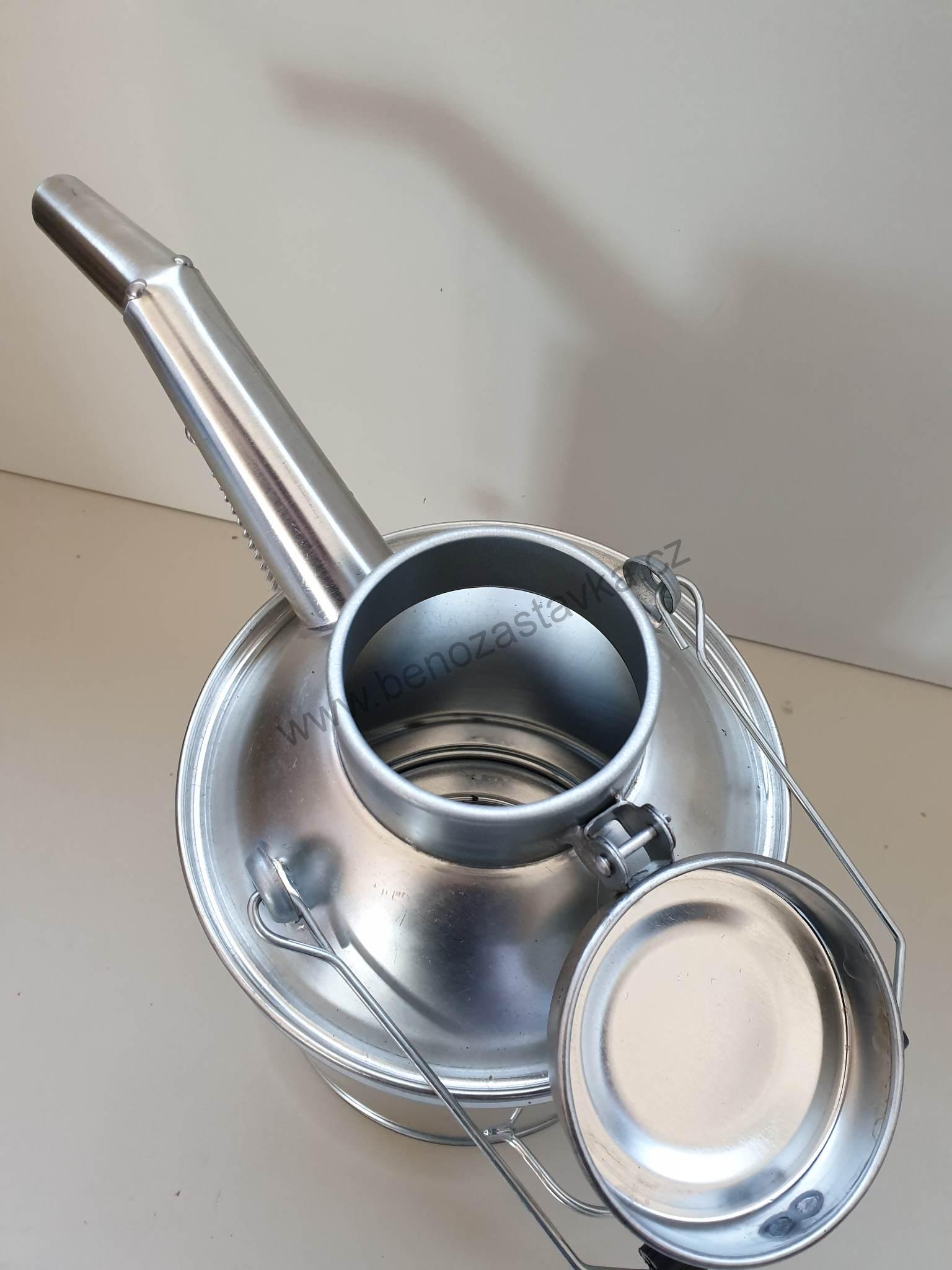 Konev na olej plechová 5l