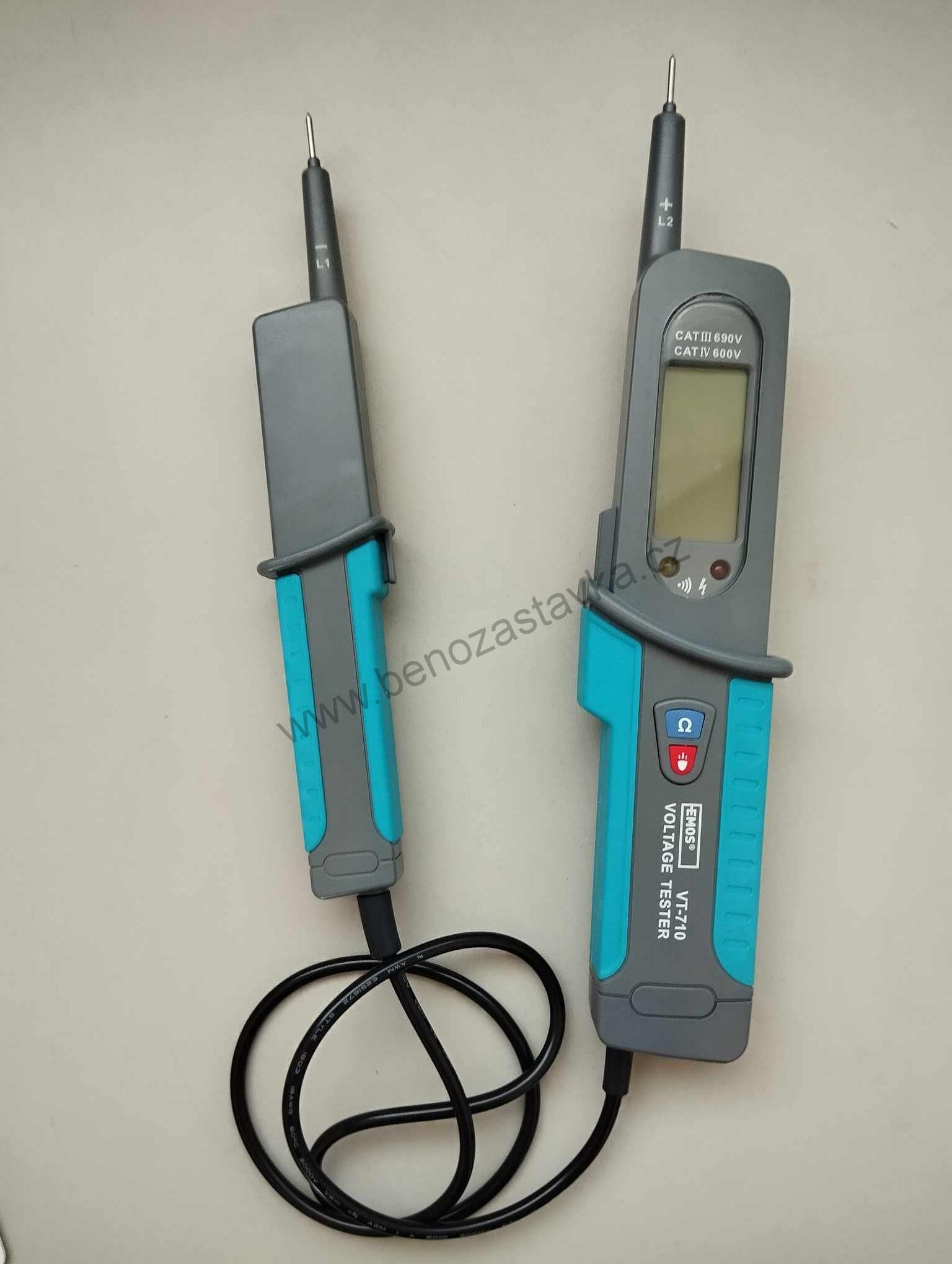 Zkoušečka napětí VT-710