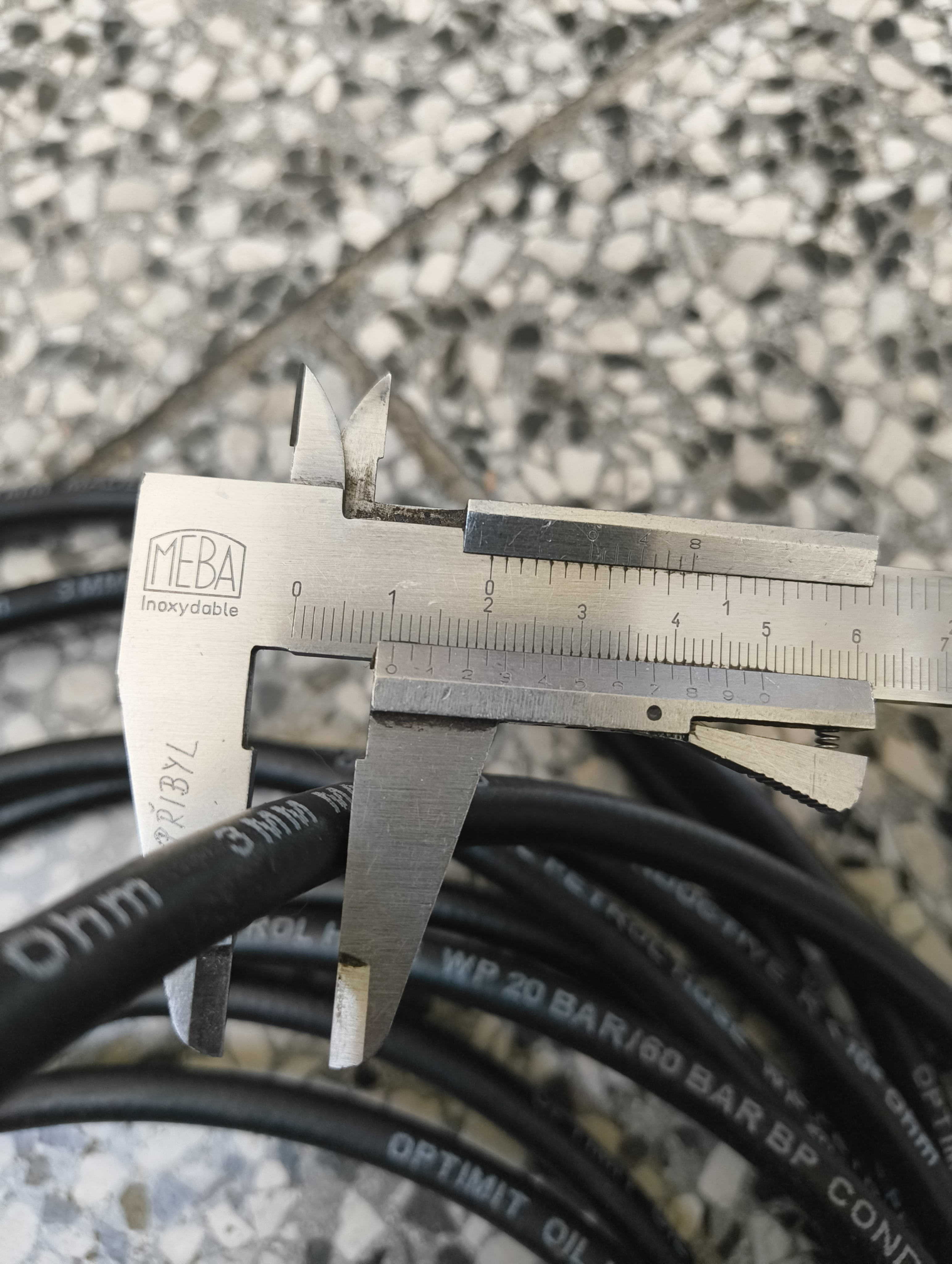 Palivová hadice 3,2/8,5 mm 20 bar