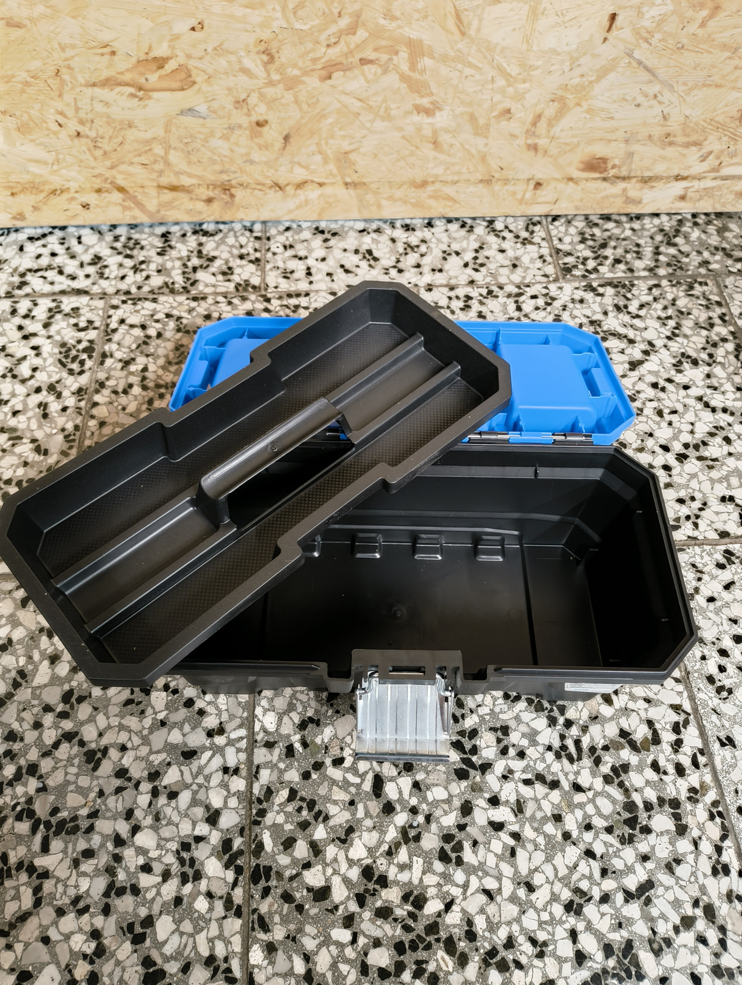 Box na nářadí 13" FERVI