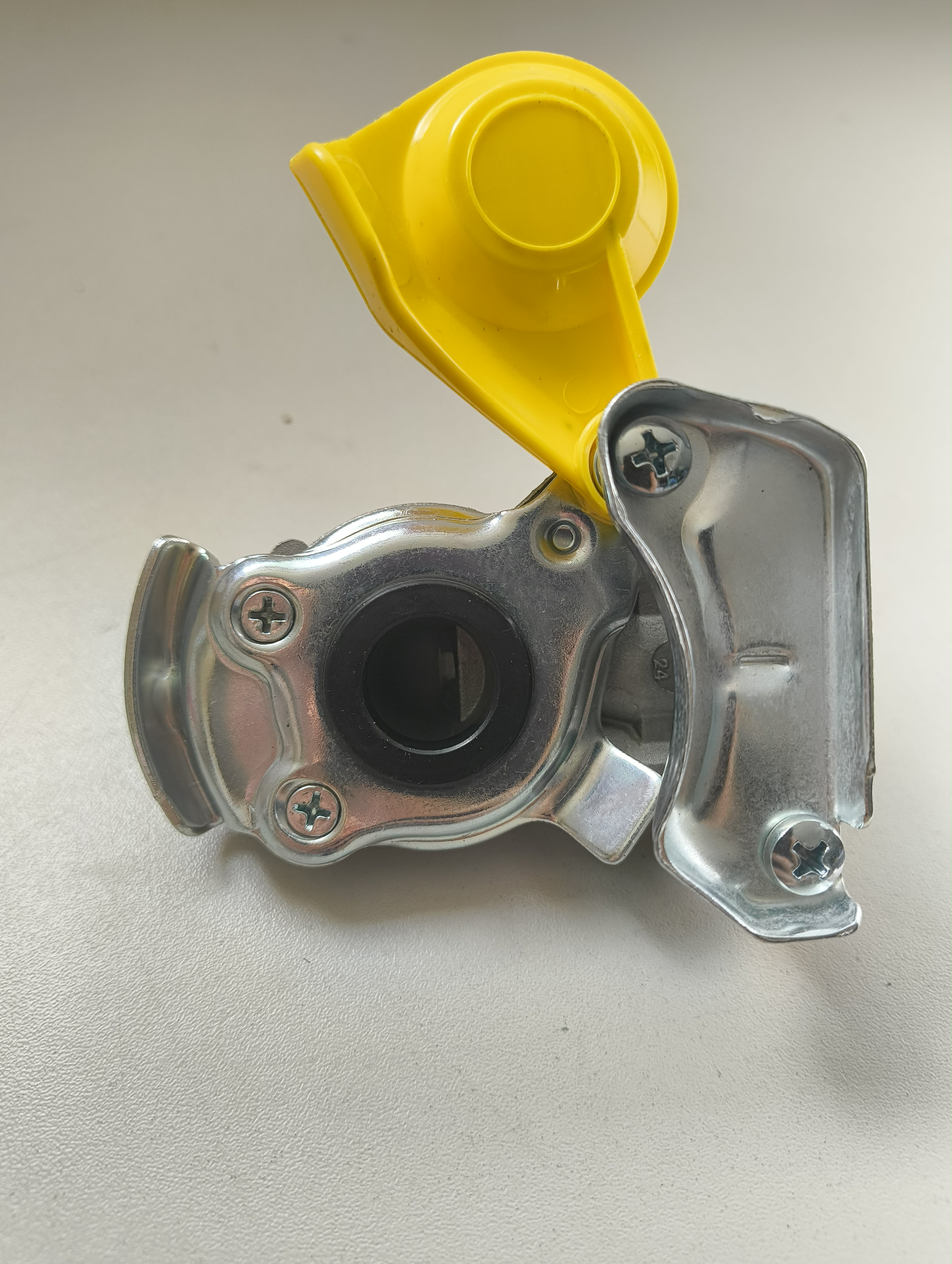 Hlava spojky - tahač, návěs / M16x1,5 žlutá, vedení brzd