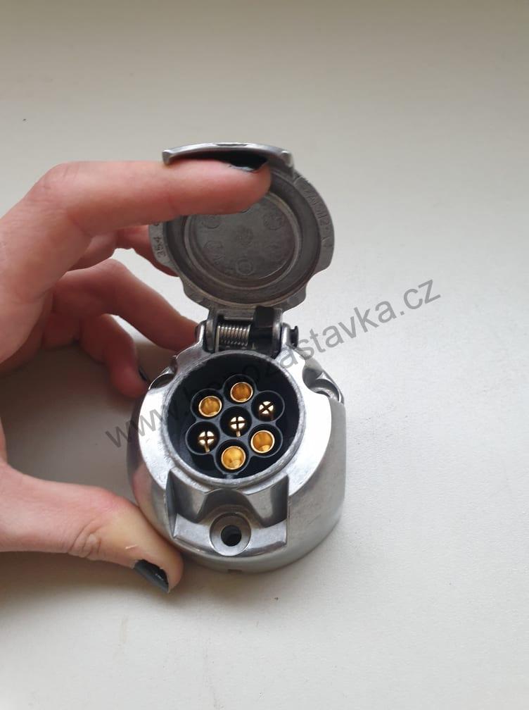 Zásuvka 7-pólová samice - hliník