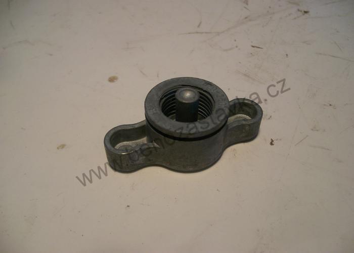 Uzávěr kompresoru - Zetor