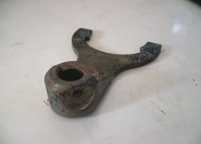 Přerušovací vidlice - Zetor