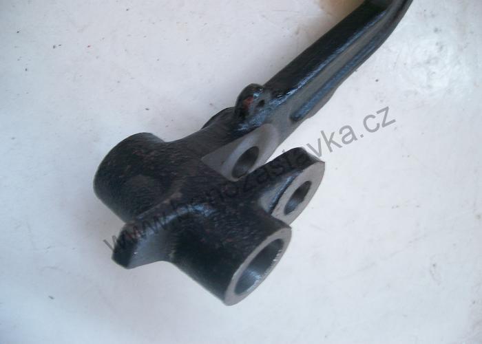 Pedál spojky - Zetor URI