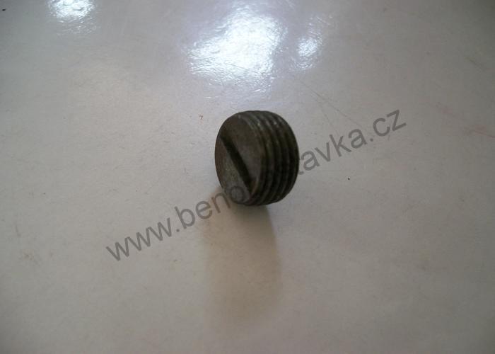Zátka s drážkou M18x1,5 - Zetor