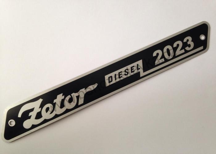 Nápis Zetor 2023 hliník - Zetor 2023