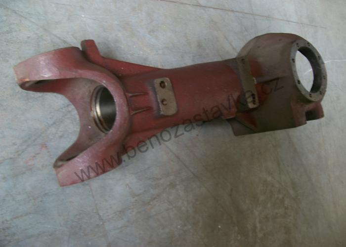 Těleso nápravy pravé - Zetor