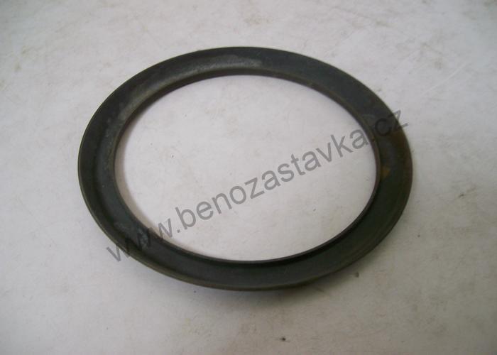 Zadní odstřikovací kroužek - Zetor URII