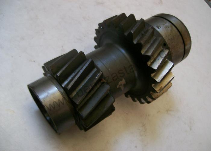Hnací dvojkolo vývodového hřídele - Zetor URII